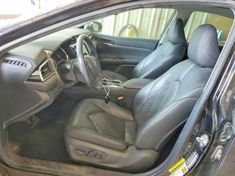 2018 TOYOTA CAMRY XLE  