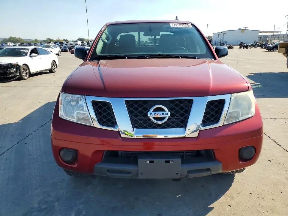2021 NISSAN FRONTIER SV  
