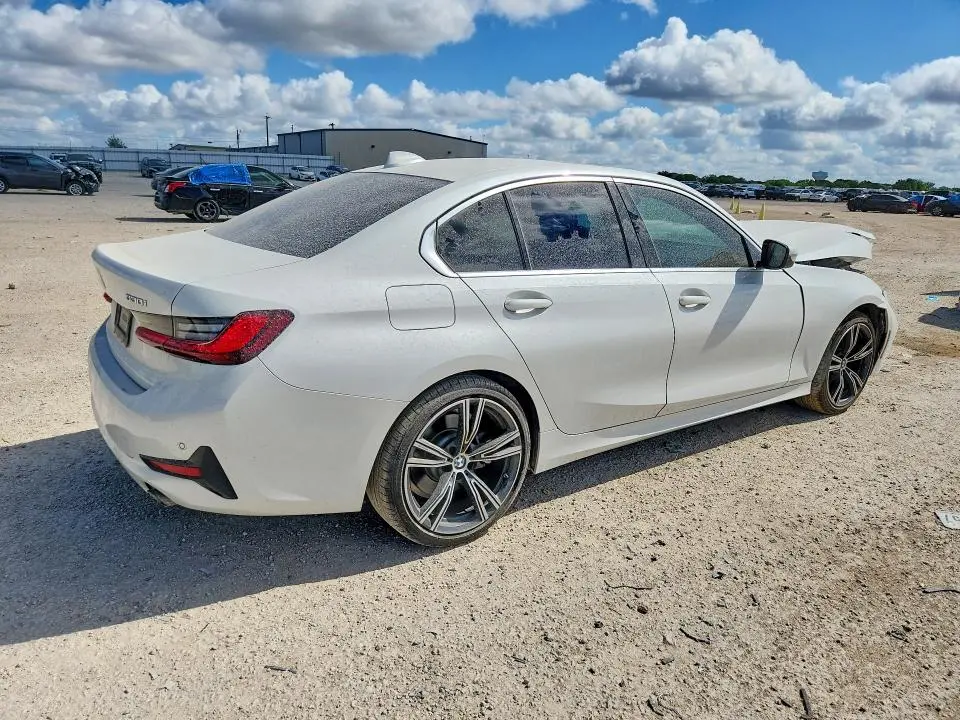 2022 BMW 330I   