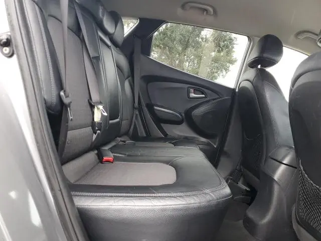 2011 HYUNDAI TUCSON GLS  