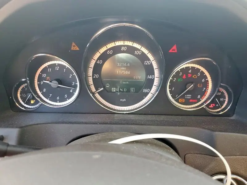 2011 MERCEDES-BENZ E 350  