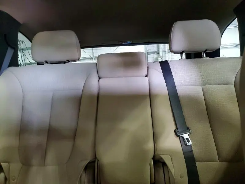 2010 HYUNDAI SANTA FE GLS  