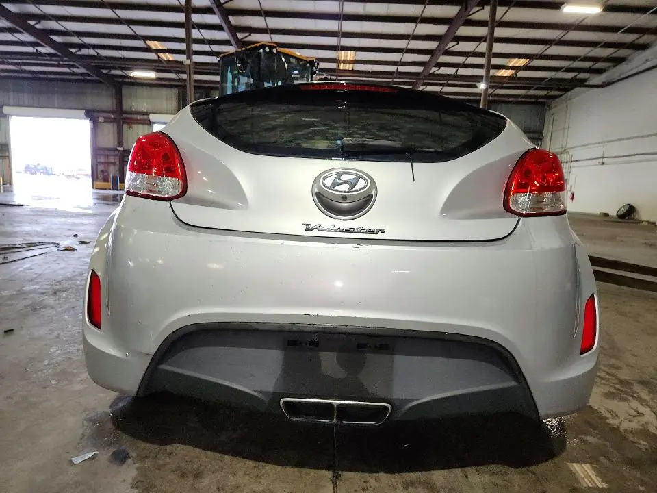 2015 HYUNDAI VELOSTER BASE  