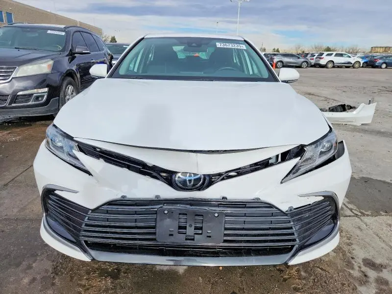 2021 TOYOTA CAMRY LE  