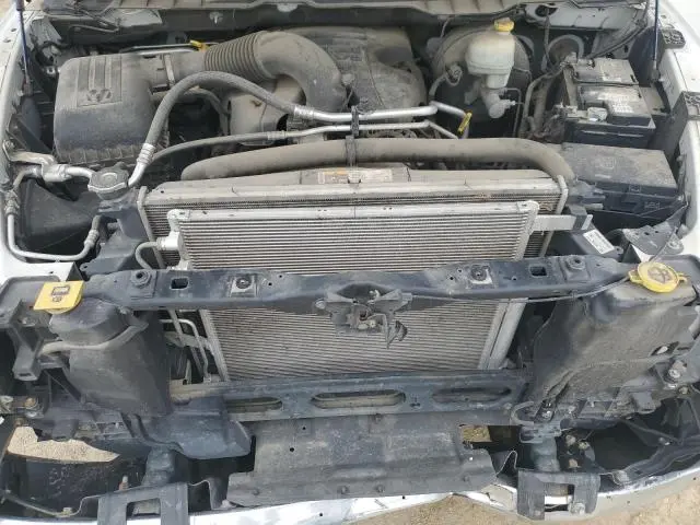 2013 RAM 1500 SLT  