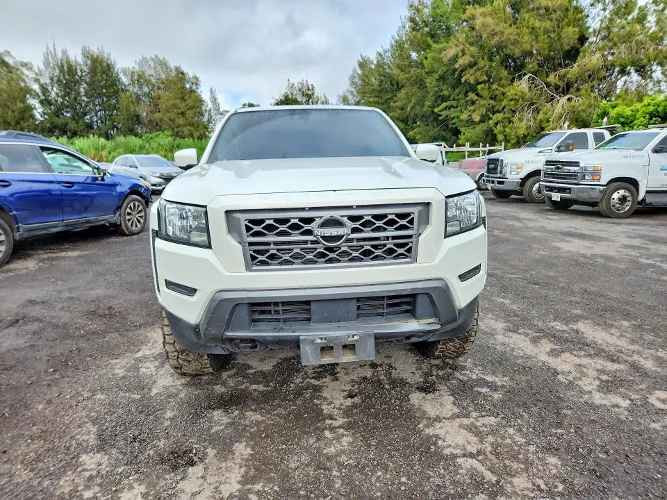 2022 NISSAN FRONTIER SV  