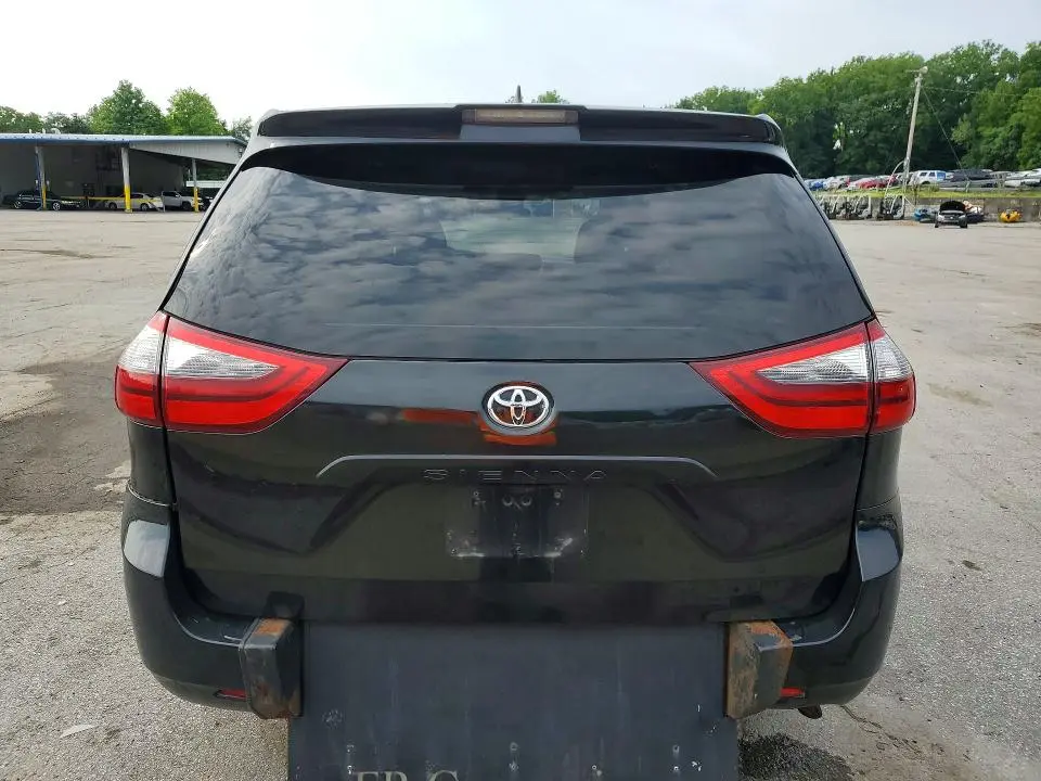 2020 TOYOTA SIENNA L  