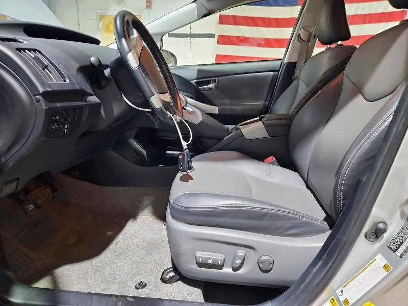 2013 TOYOTA PRIUS FOUR  