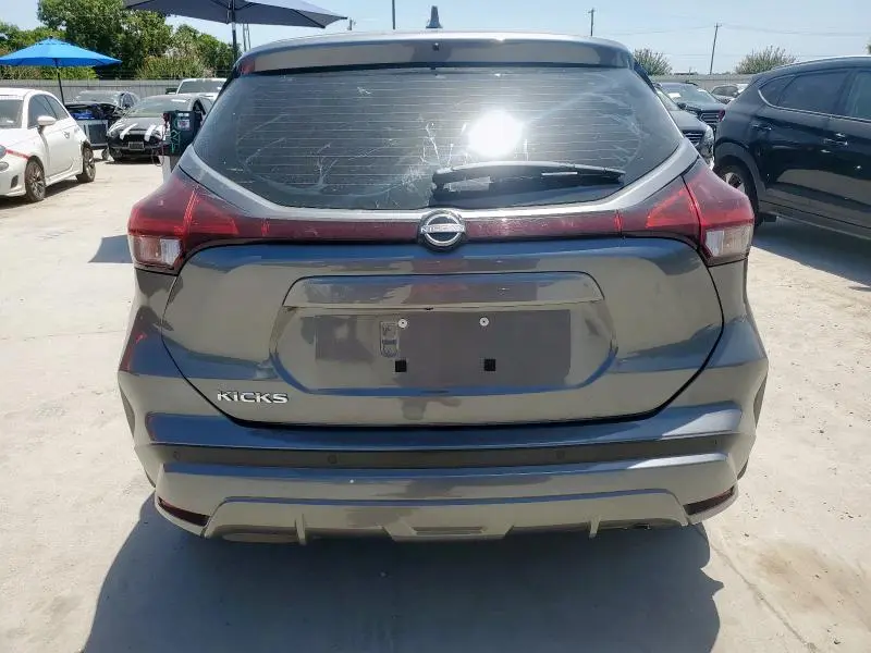 2024 NISSAN KICKS S  
