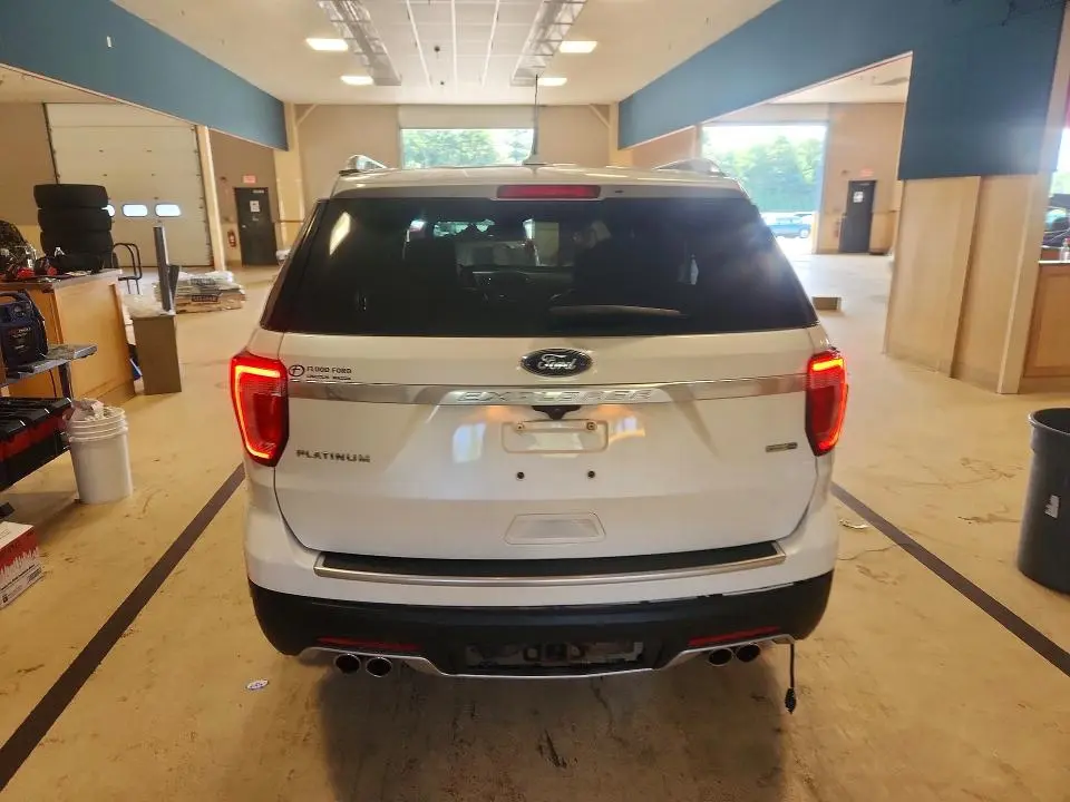 2019 FORD EXPLORER PLATINUM  