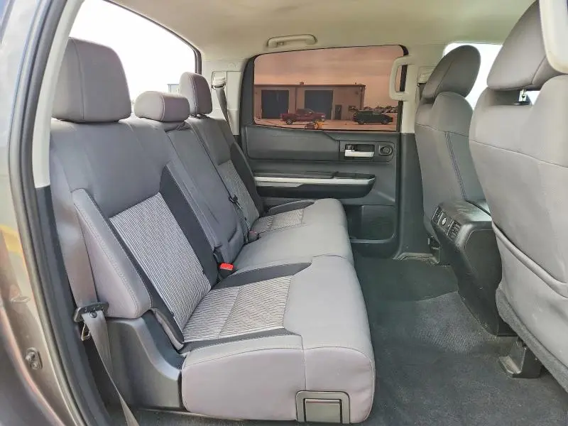 2014 TOYOTA TUNDRA CREWMAX SR5  