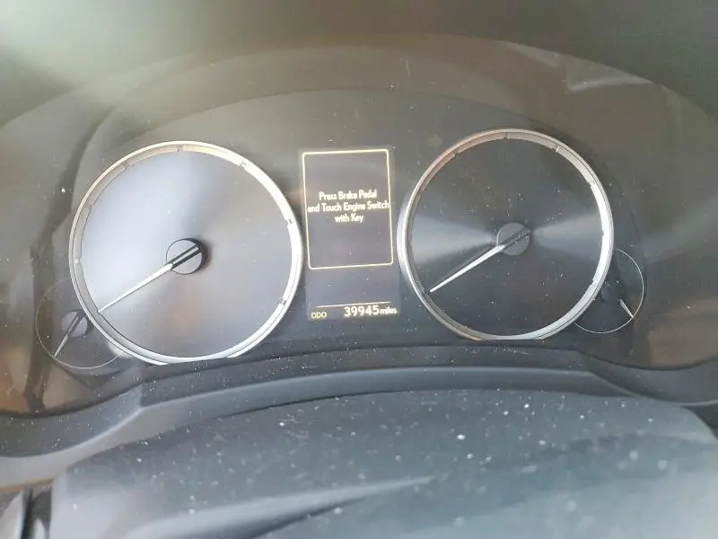 2021 LEXUS IS 300  