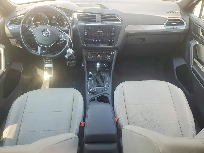 2020 VOLKSWAGEN TIGUAN SE  