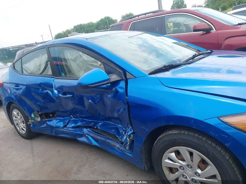 2018 HYUNDAI ELANTRA SE