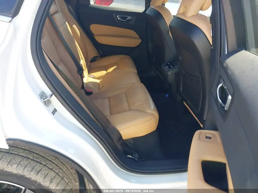 2019 VOLVO XC60 T5 INSCRIPTION