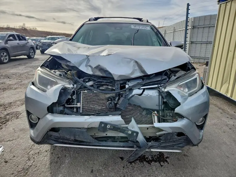 2017 TOYOTA RAV4 XLE  