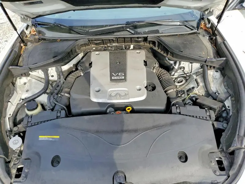 2015 INFINITI Q70L 3.7  