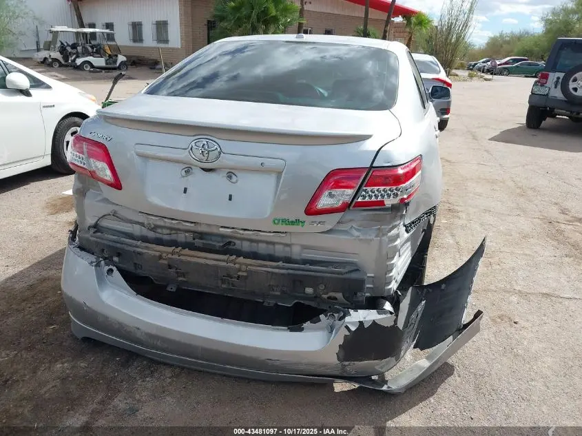 2011 TOYOTA CAMRY SE