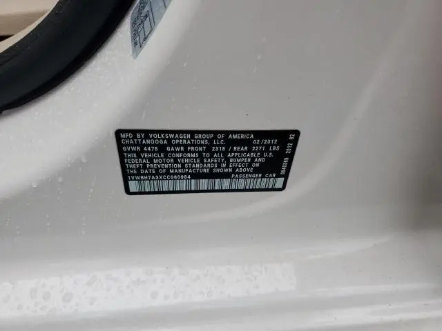 2012 VOLKSWAGEN PASSAT SE