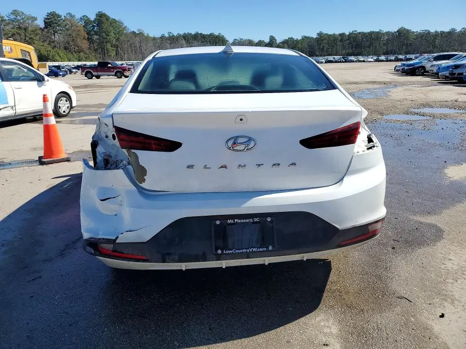 2019 HYUNDAI ELANTRA SEL  