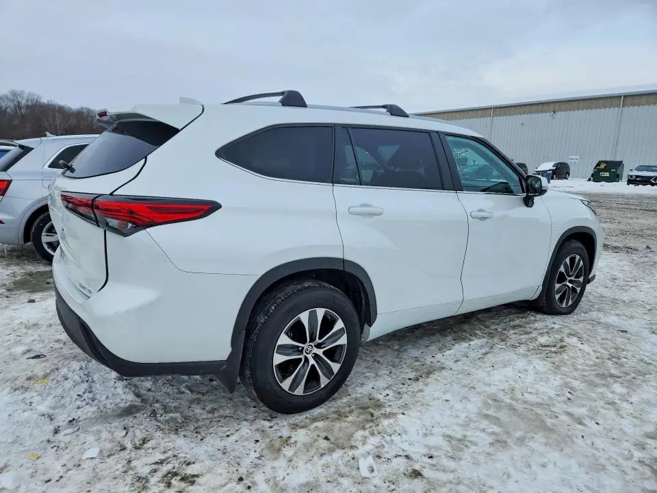 2023 TOYOTA HIGHLANDER L  