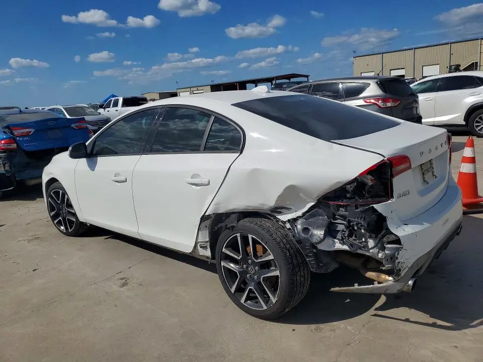 2018 VOLVO S60 DYNAMIC  