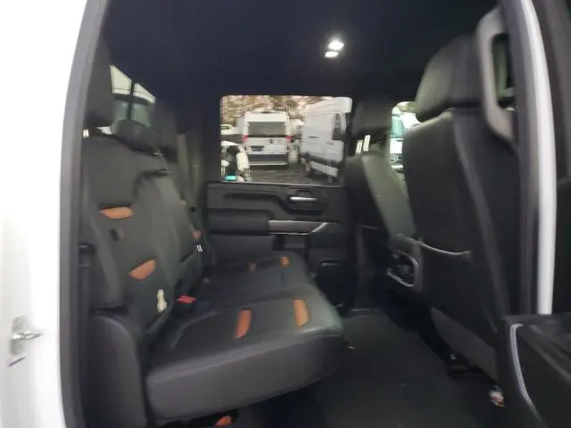 2021 GMC SIERRA K2500 AT4  