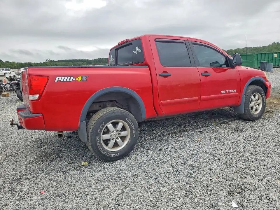 2012 NISSAN TITAN SV  