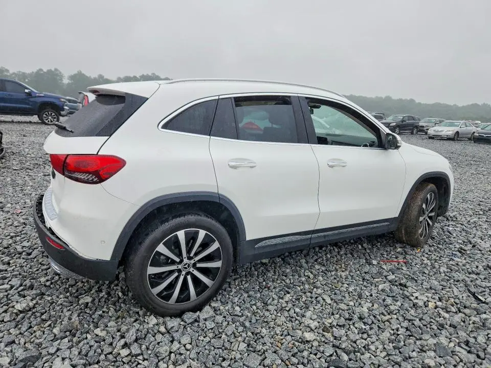 2023 MERCEDES-BENZ GLA 250  