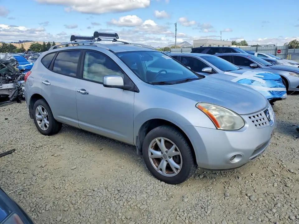 2010 NISSAN ROGUE S  
