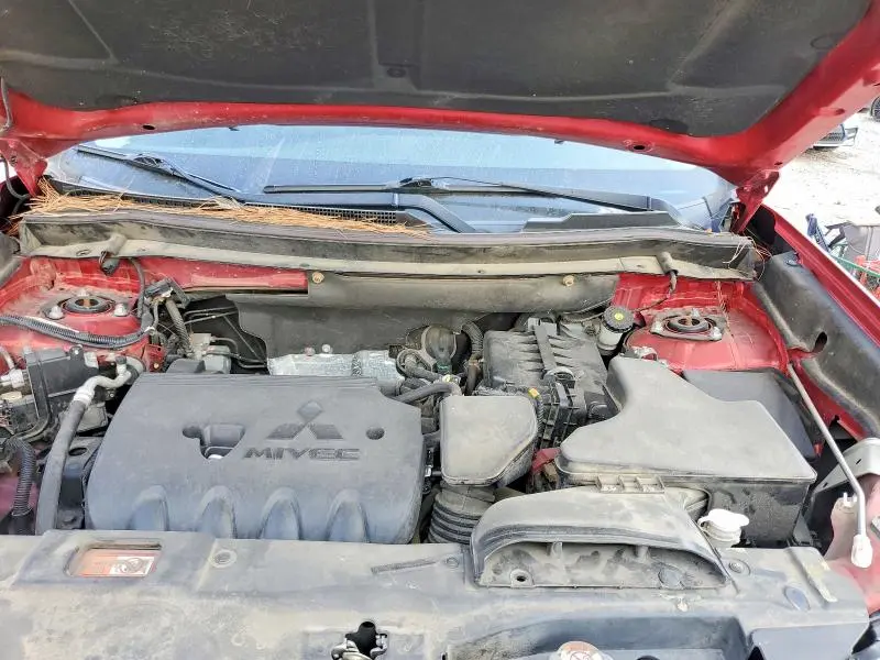 2019 MITSUBISHI OUTLANDER SE  