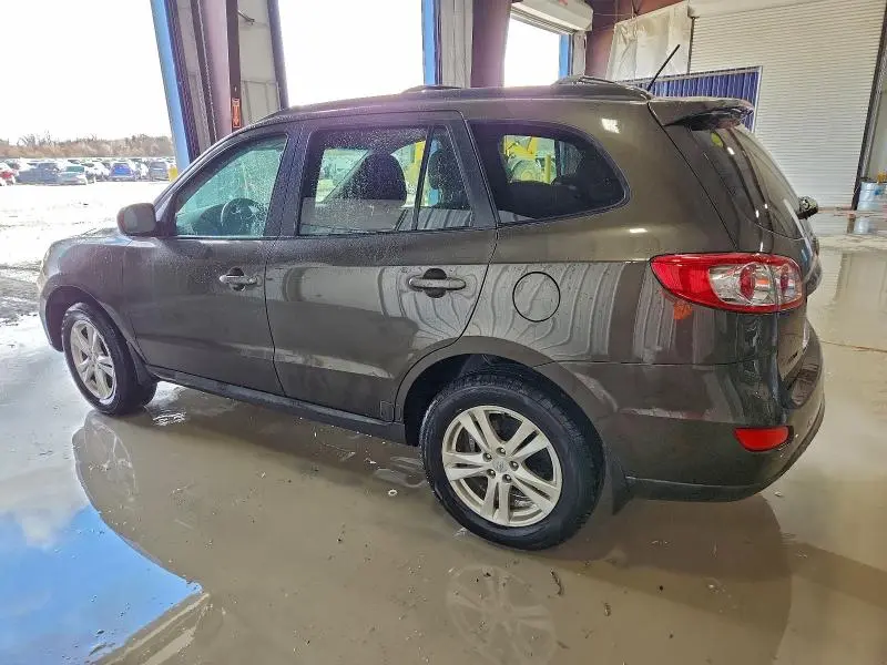 2011 HYUNDAI SANTA FE SE  