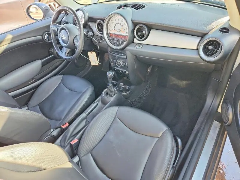 2012 MINI COOPER   