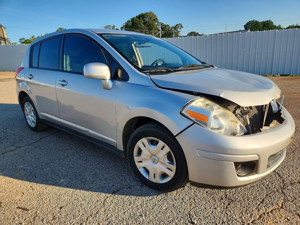 2012 NISSAN VERSA 1.8 S  