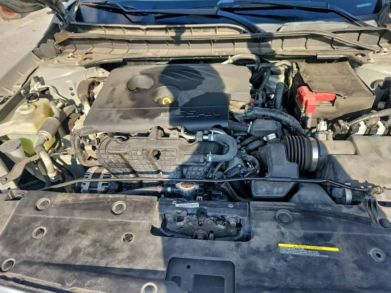 2019 NISSAN ALTIMA SR  