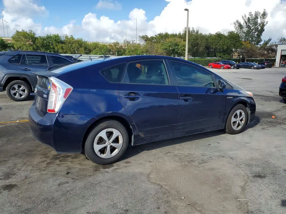 2014 TOYOTA PRIUS FOUR  