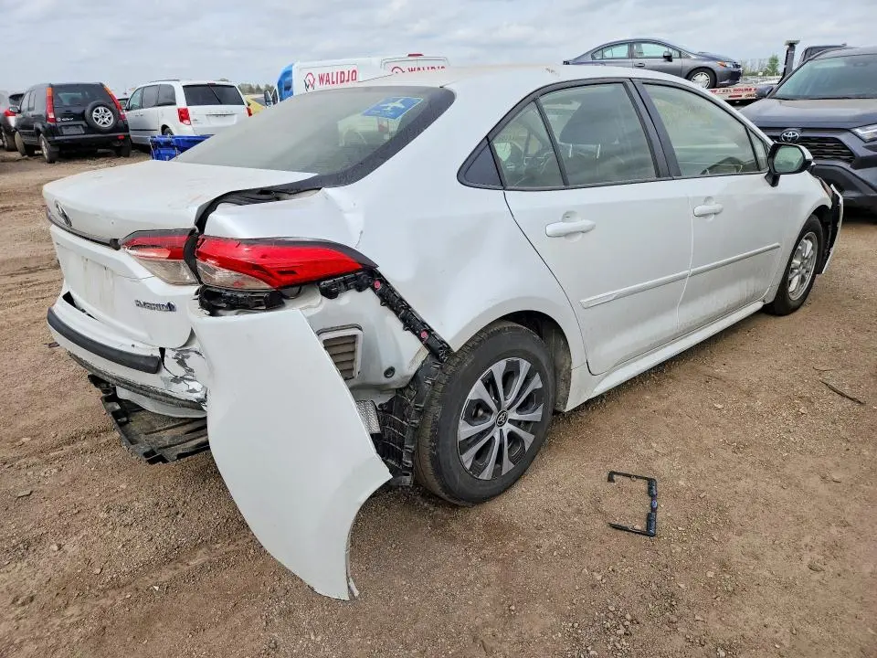 2022 TOYOTA COROLLA LE  