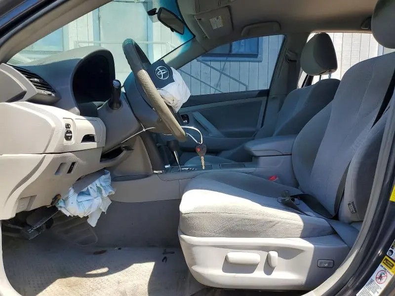 2011 TOYOTA CAMRY LE  