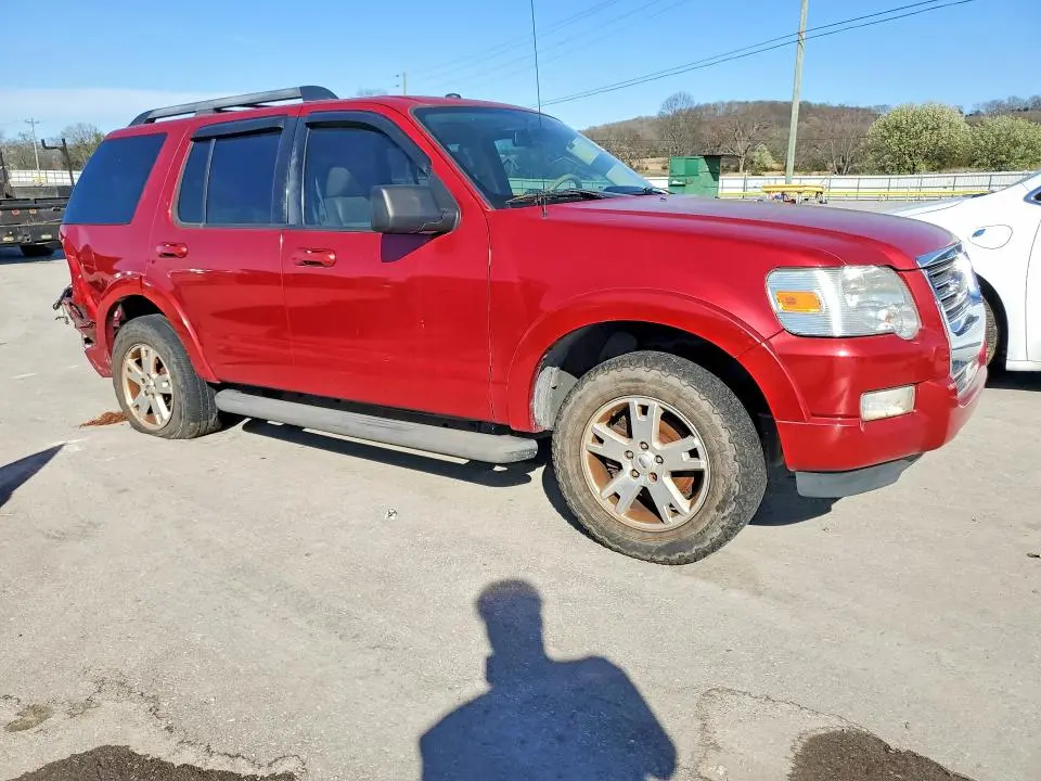 2010 FORD EXPLORER XLT  