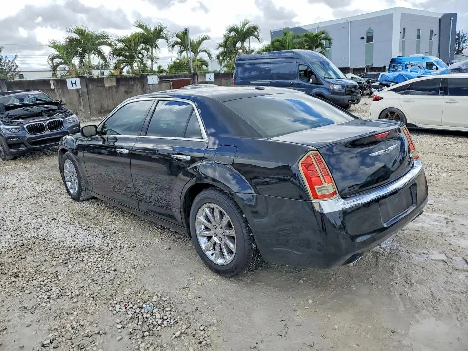 2013 CHRYSLER 300C   