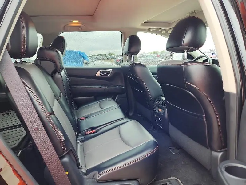 2020 NISSAN PATHFINDER SL  