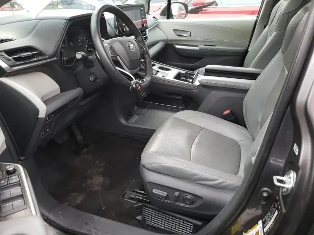 2021 TOYOTA SIENNA LIMITED  