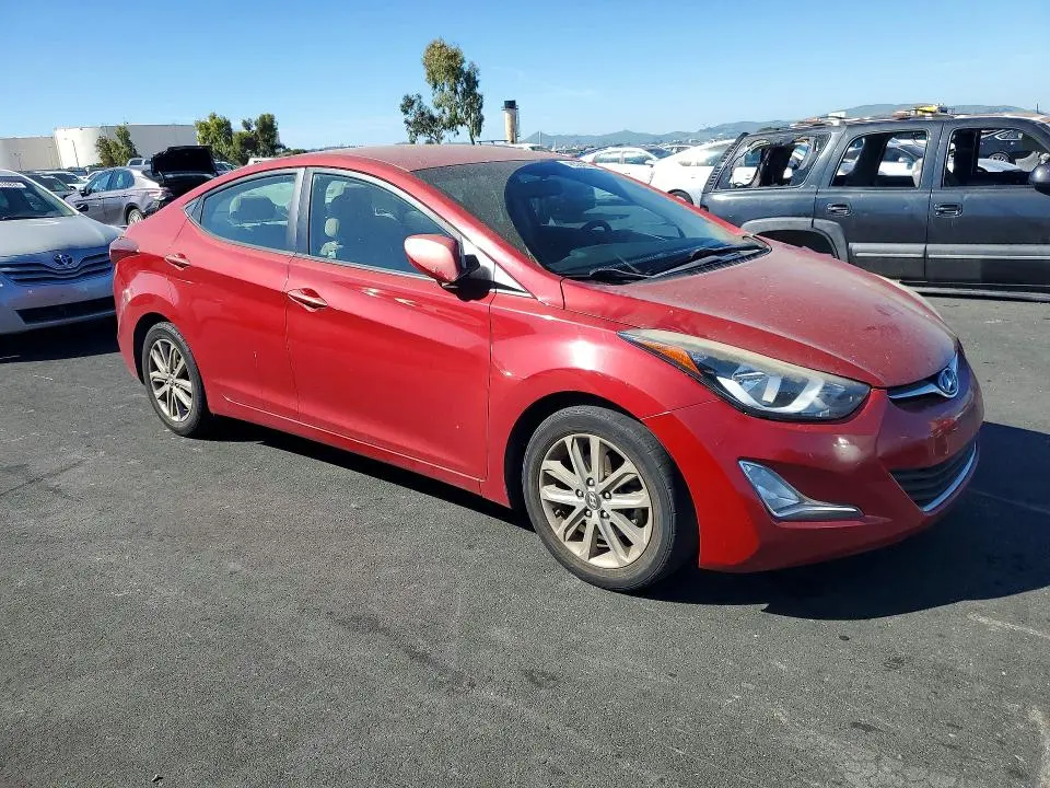 2014 HYUNDAI ELANTRA SE  