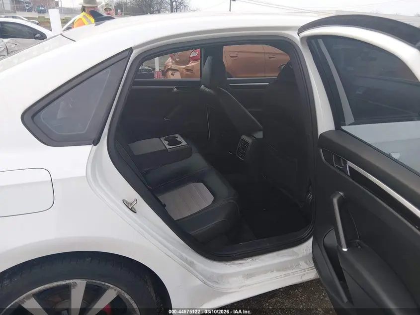 2018 VOLKSWAGEN PASSAT 3.6L V6 GT