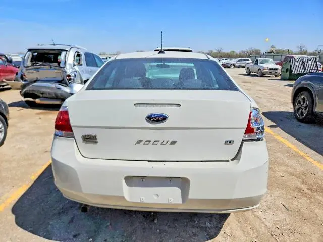 2010 FORD FOCUS SE  
