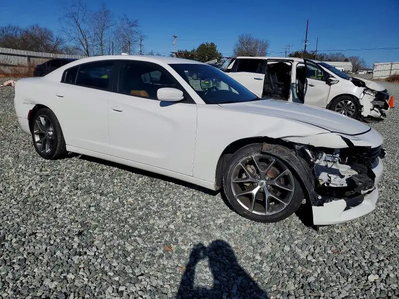 2022 DODGE CHARGER SXT  