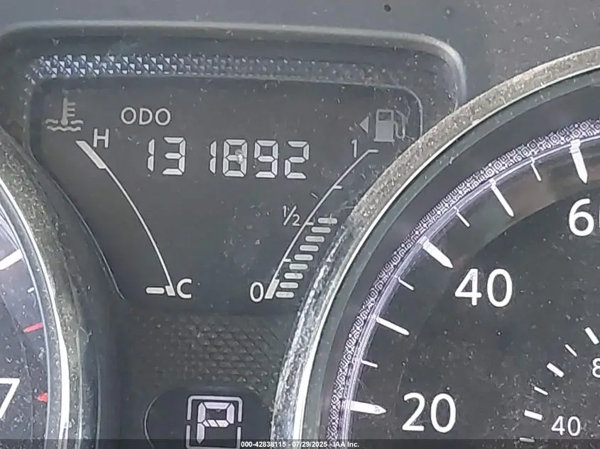 2016 NISSAN VERSA 1.6 SV