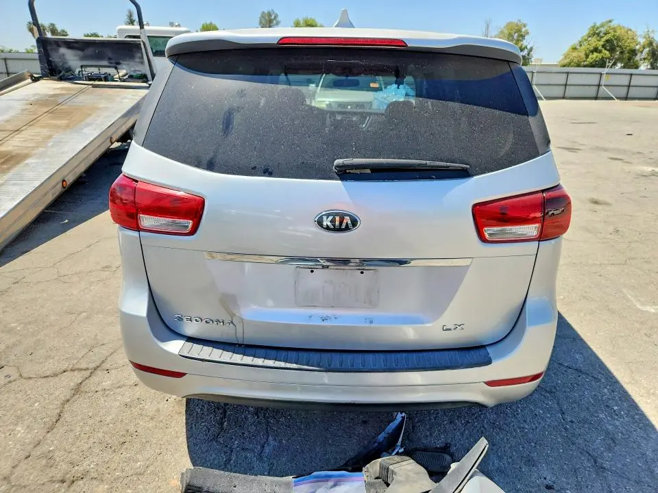 2017 KIA SEDONA LX  