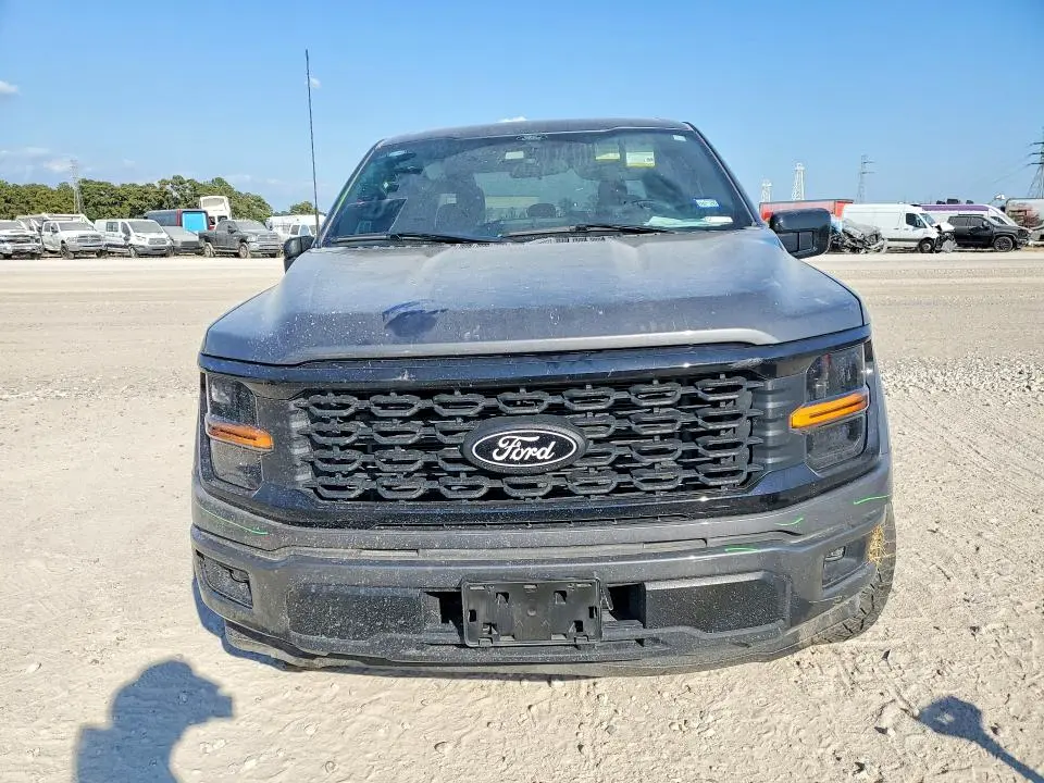 2024 FORD F150 STX  