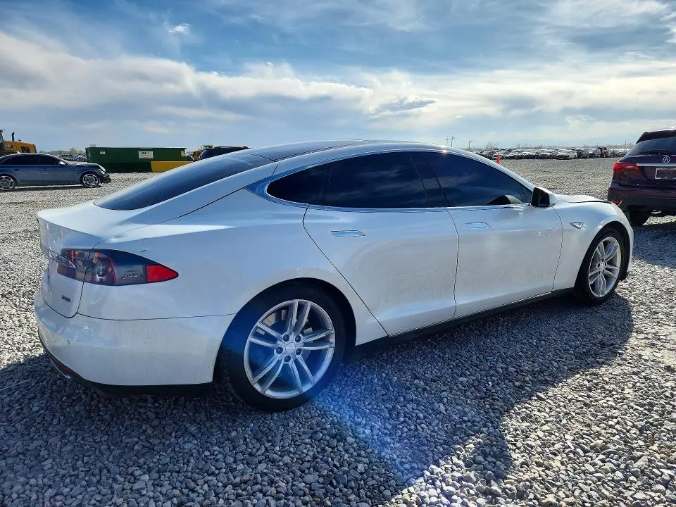 2013 TESLA MODEL S   